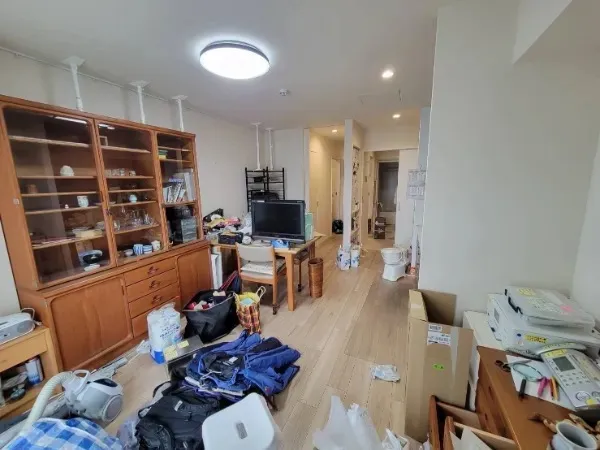 残置物撤去工事：before