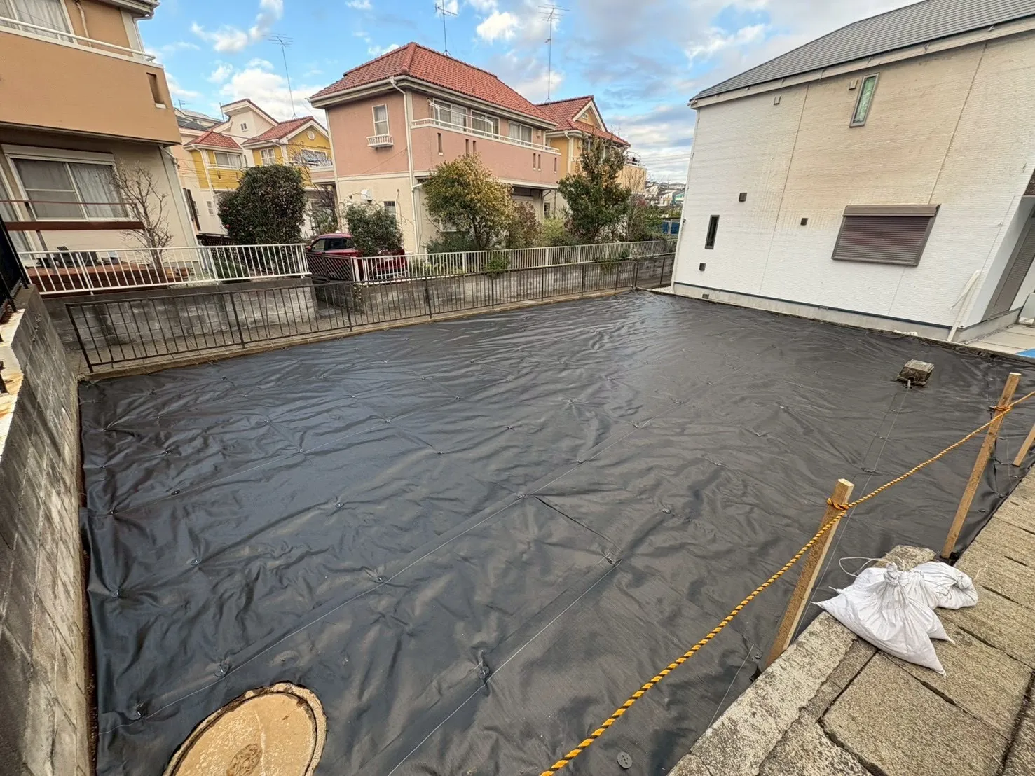 川崎市/宮前区/解体/防草シート張り